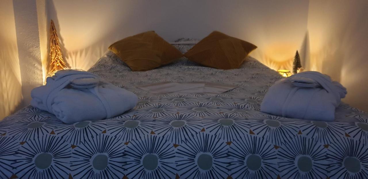 La Tour Noble Bed and Breakfast Saint-Saturnin  Buitenkant foto