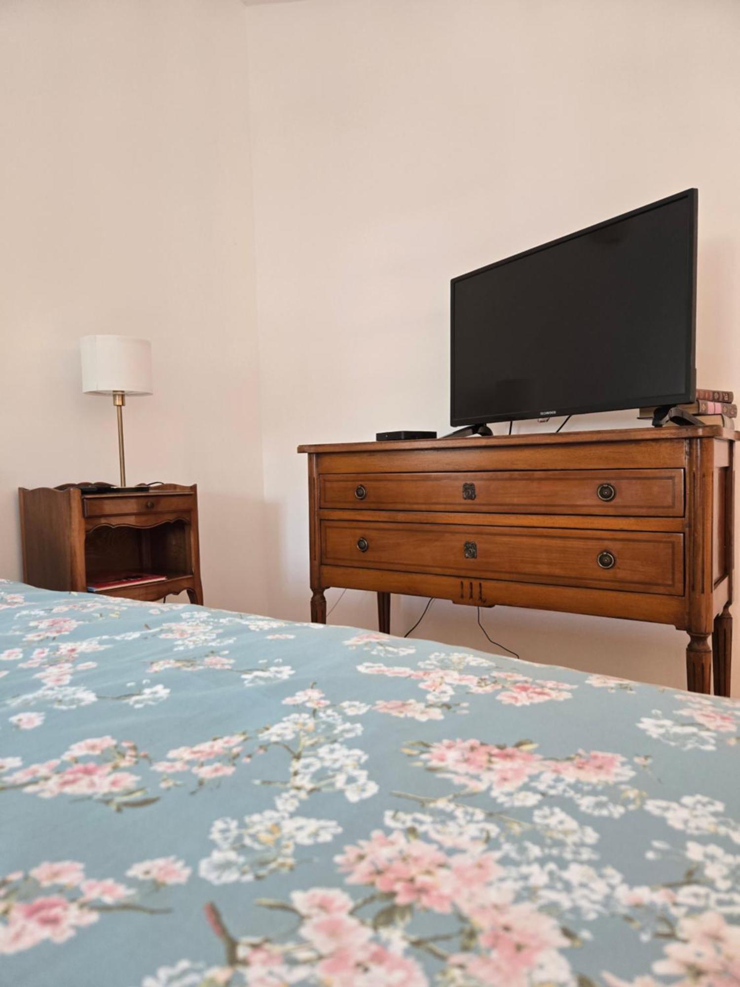La Tour Noble Bed and Breakfast Saint-Saturnin  Buitenkant foto